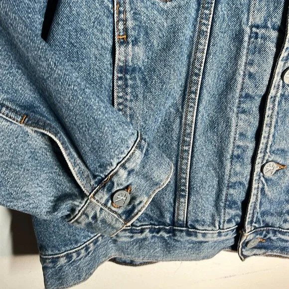 Calvin Klein sz Large Stonewash Denim Jean Jacket
